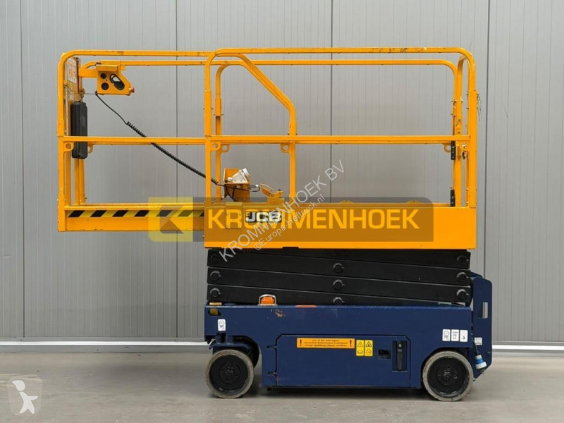 Plataforma JCB S 1930 E
