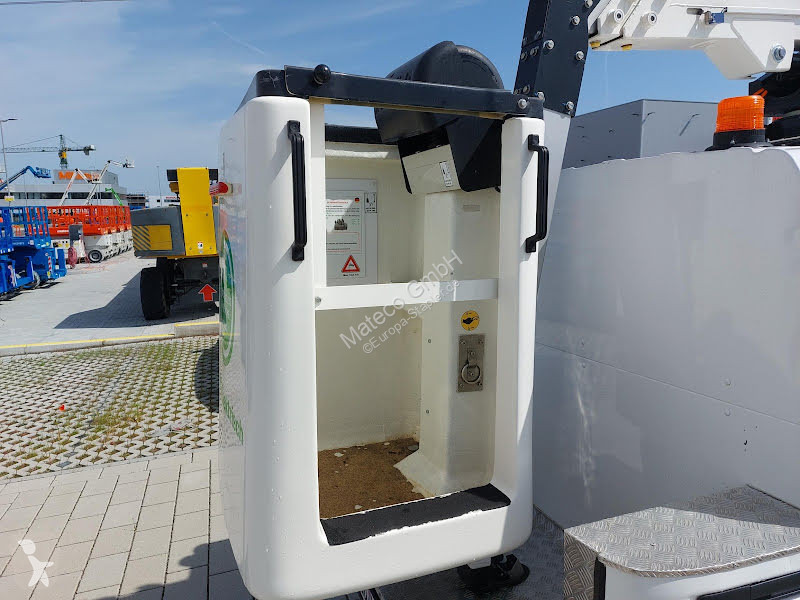 منصة تلسكوبية Klubb K20 / NISSAN NV200