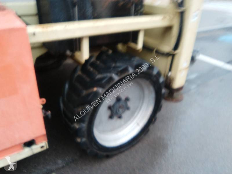 Piattaforma aerea JLG 203-24