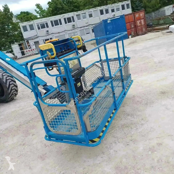 Nacelle Genie ZX 135
