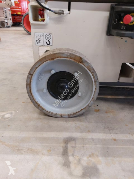 Piattaforma aerea JLG