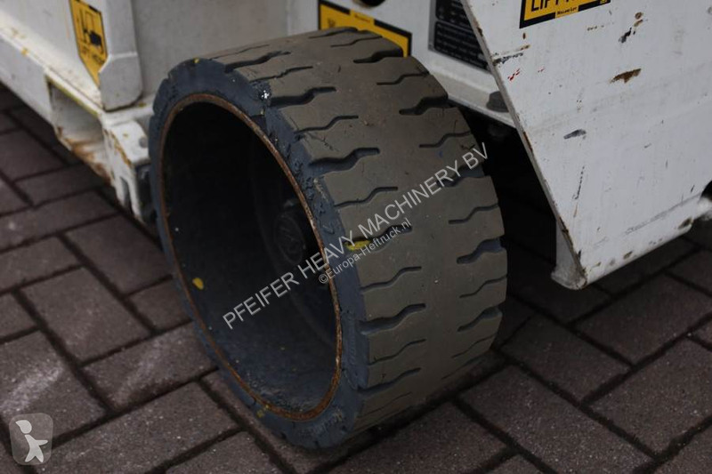 منصة تلسكوبية Hollandlift Ecostar HL-9710...