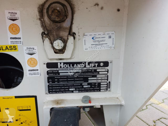 منصة تلسكوبية Hollandlift HL-11812