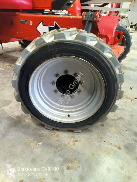 Piattaforma aerea JLG
