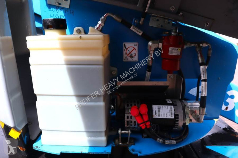 Piattaforma aerea Genie Z33/18 Electric, 12m...