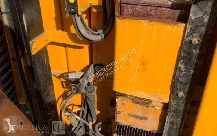 Nacelle JLG nacelle a mat vertical automotrice...