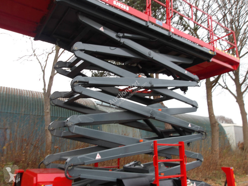 منصة تلسكوبية Skyjack SJ9253RT