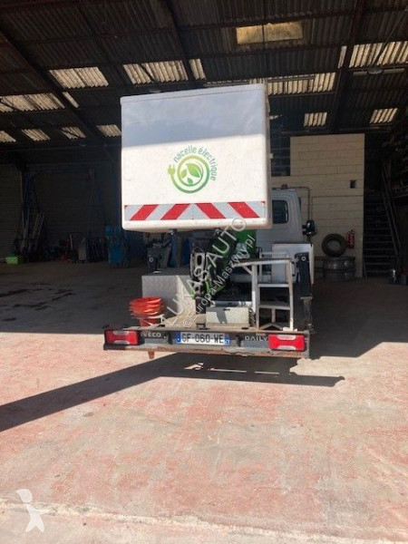 Furgoneta Iveco S0-008