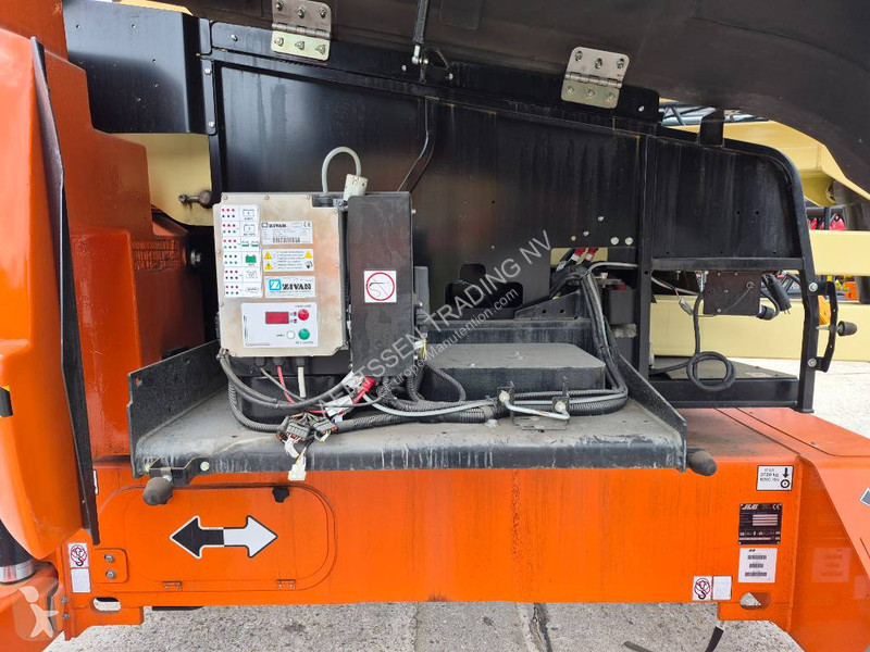 Gondola JLG (2 units available)