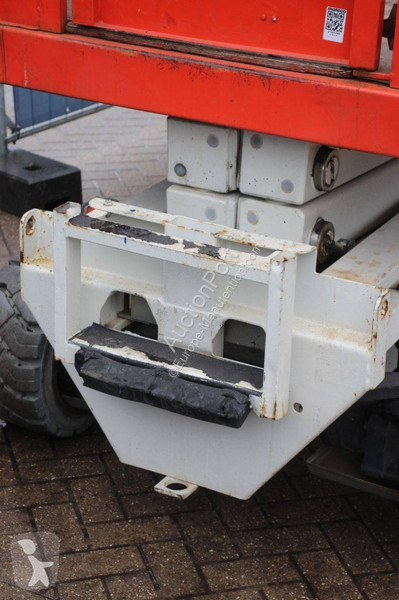 Plataforma elevadora Hollandlift MONOSTAR V-SAEL14