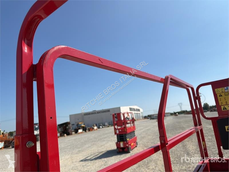 Автовишка Magni ES0808E Electric Scissor Lift