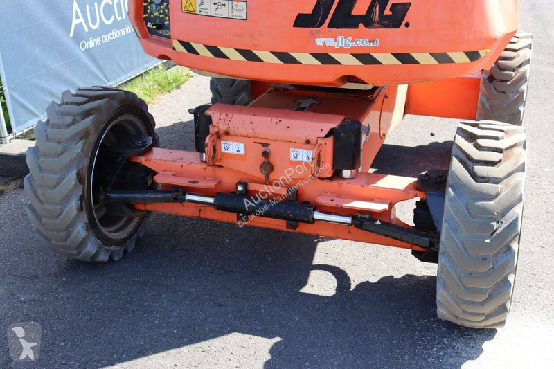 Автовишка JLG