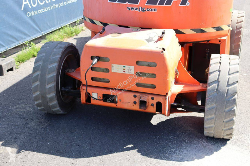 Plataforma elevadora JLG