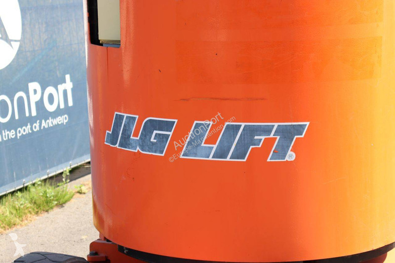 Plataforma elevadora JLG