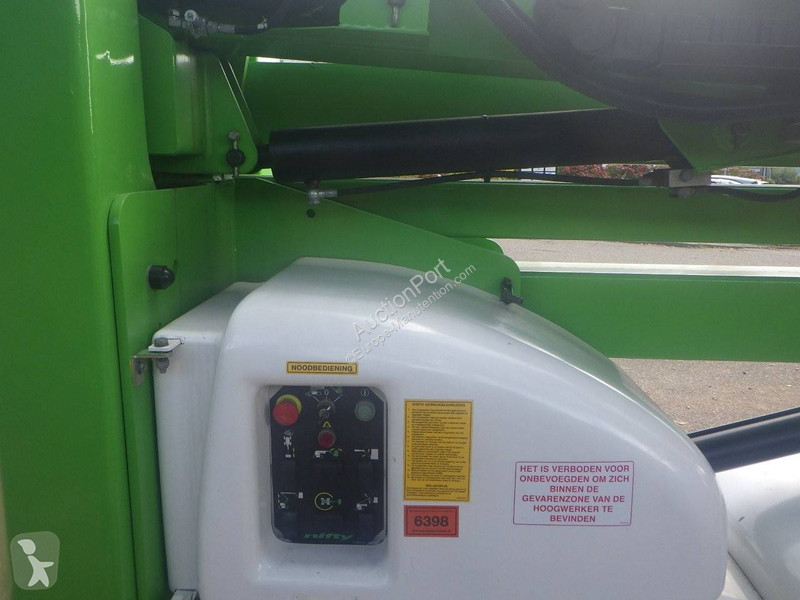 Plataforma elevadora Niftylift HR17NE