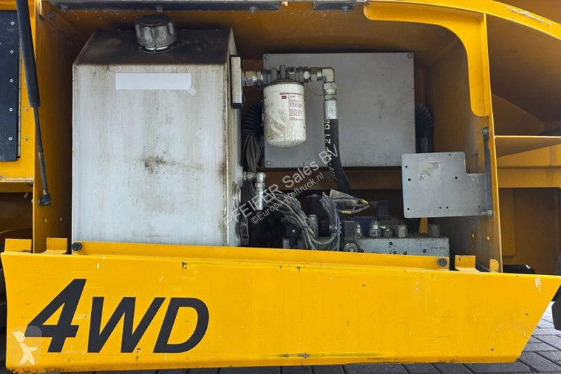 升降机 Haulotte COMPACT 10DX Diesel, 4x4 Drive,...