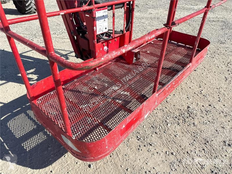 Автовышка Manitou