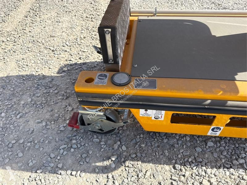 升降机 JLG Power Tower Ecolift 2.2 Vertical Mast Lift