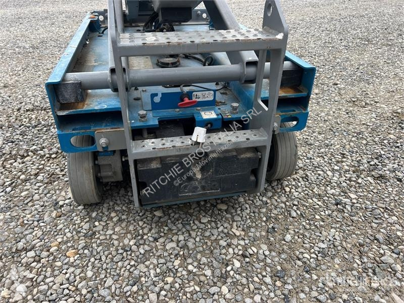 Emelőkosár Genie GS-1330 Electric Scissor Lift