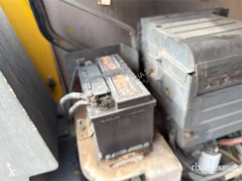 升降机 Haulotte Articulating Boom Lift (Inoperable)