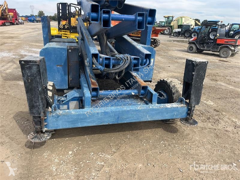 Emelőkosár Haulotte Diesel Scissor Lift