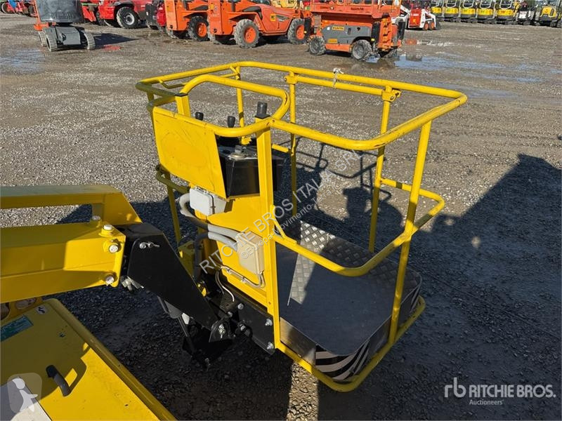 升降机 Airo A12E Electric Articulating Boom Lift