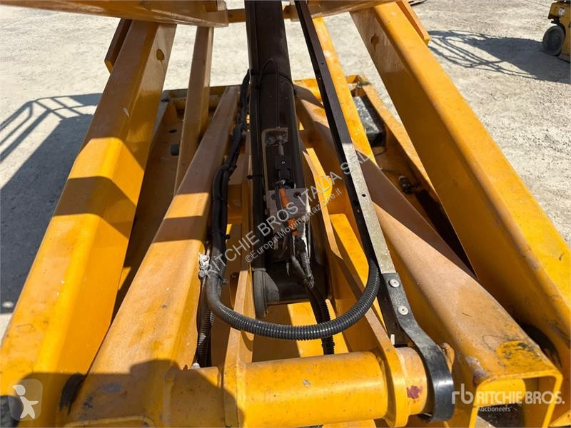 Emelőkosár Haulotte 8W Electric Scissor Lift
