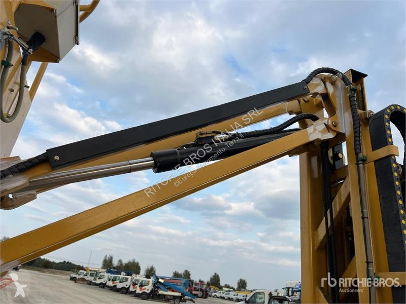Nacela Grove Toucan 1010 Vertical Mast Lift