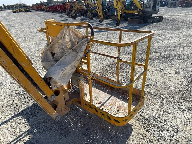 Emelőkosár Haulotte Articulating Boom Lift