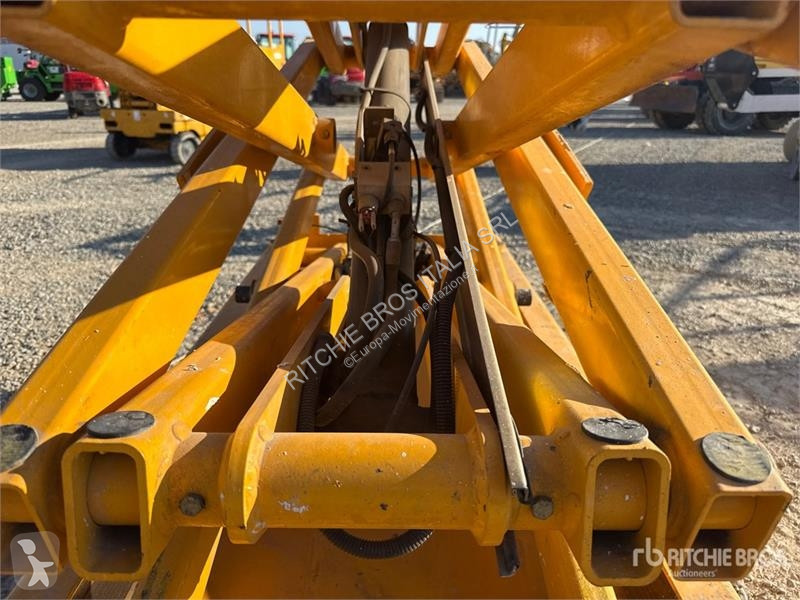 Emelőkosár Haulotte COMPACT8 Electric Scissor Lift
