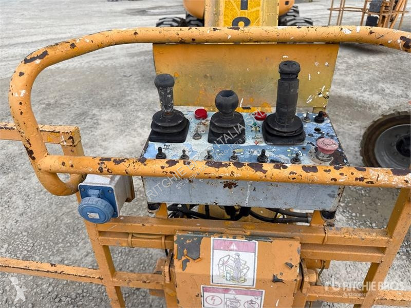 Plataforma elevadora Haulotte Articulating Boom...