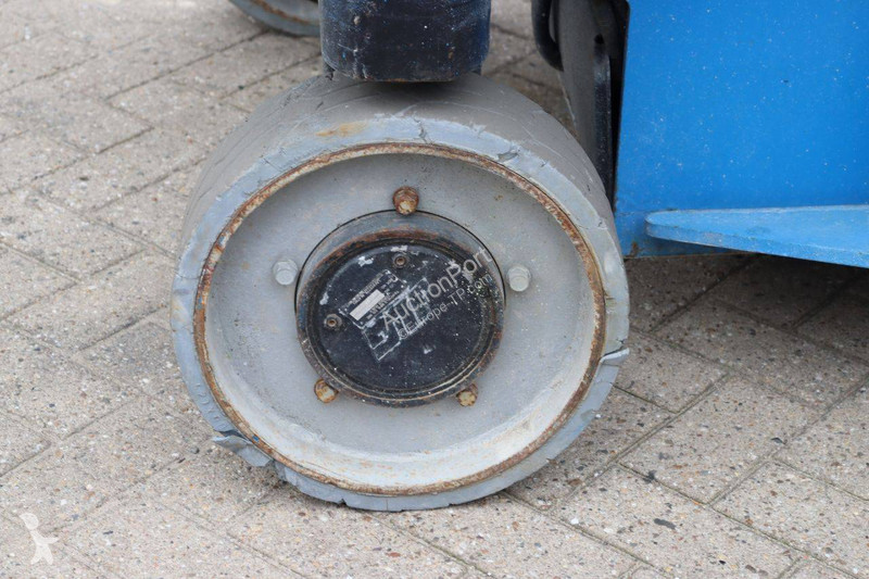 Plataforma elevadora JLG