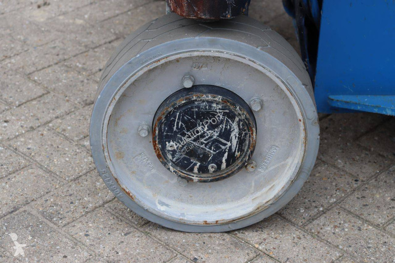 Plataforma elevadora JLG