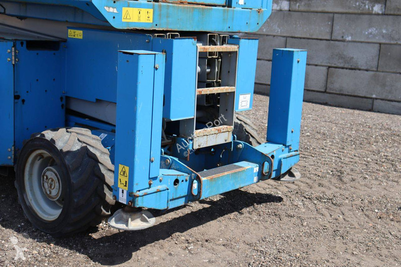 Plataforma elevadora Genie GS3369