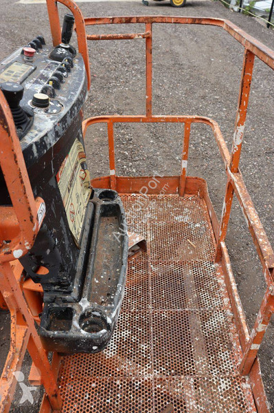 Plataforma elevadora JLG