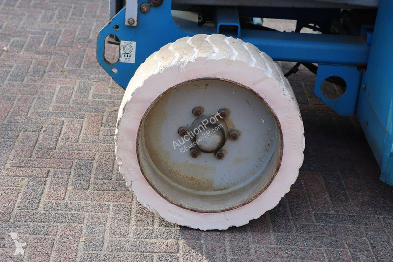 Nacelle Genie GS-2668