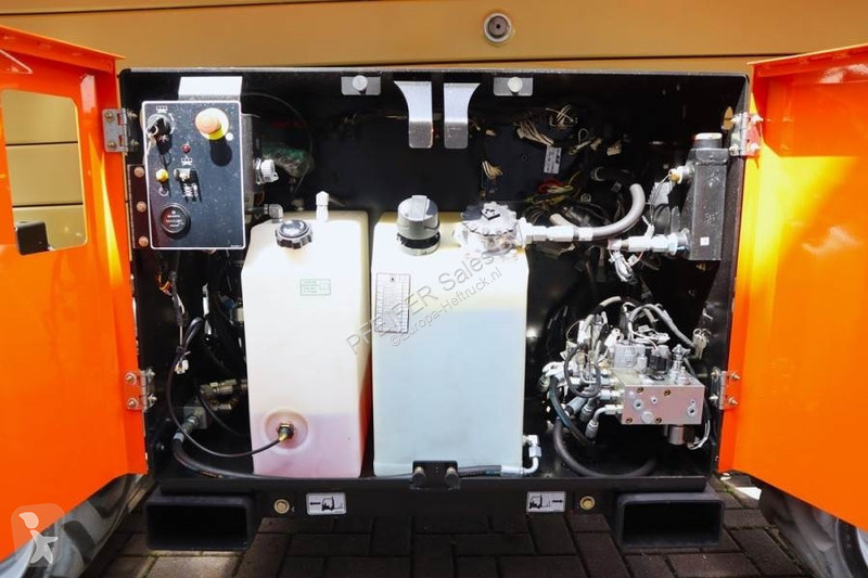 Plataforma JLG RT4769 Unused, Diesel, 16.3m...