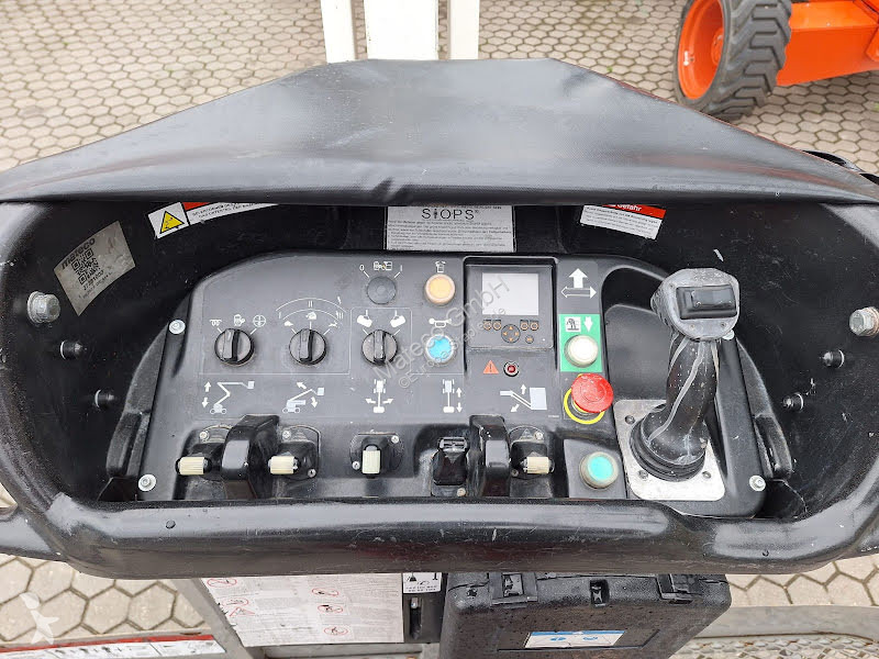 Nacelle Niftylift HR28 HYBRID 4X4