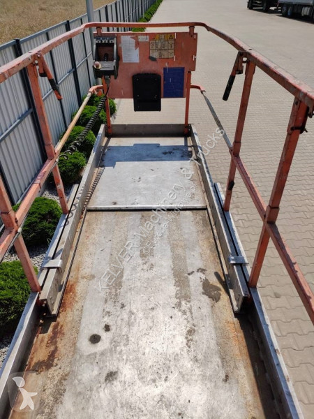 Nacelle JLG * scissor lift * electric *