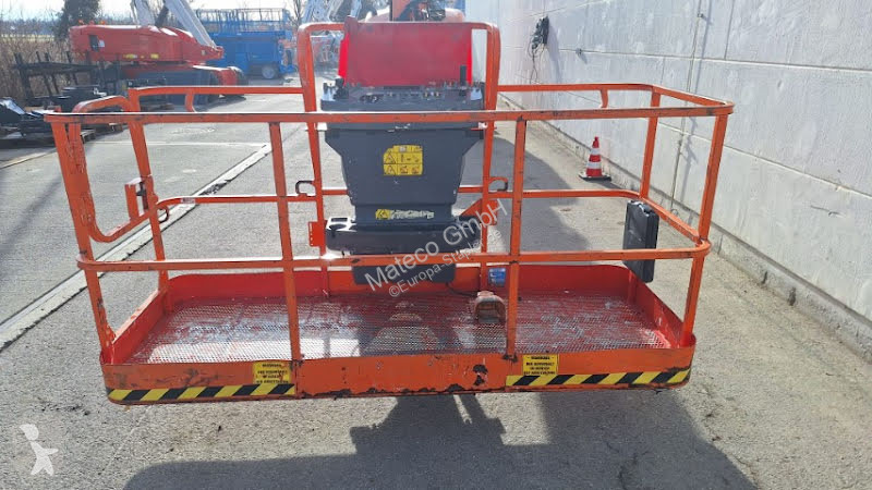 Piattaforma aerea JLG