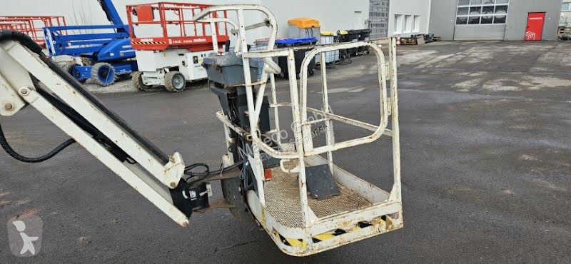 Piattaforma aerea JLG 450AJ