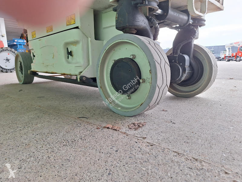 Piattaforma aerea JLG