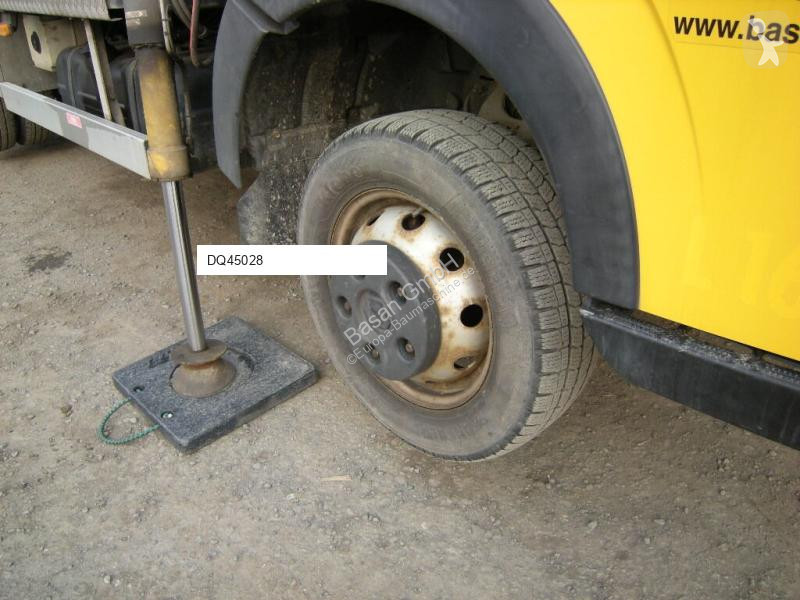Hoogwerker Renault mit Multitel 160 Alu DS