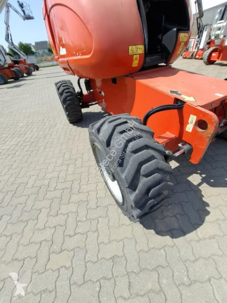 Piattaforma aerea JLG