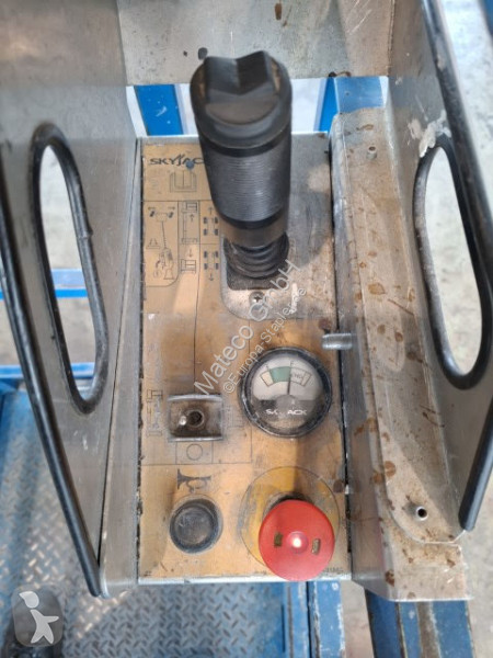 Piattaforma aerea Skyjack SJ12