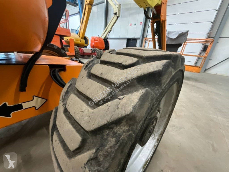 Lift JLG 4x4x4