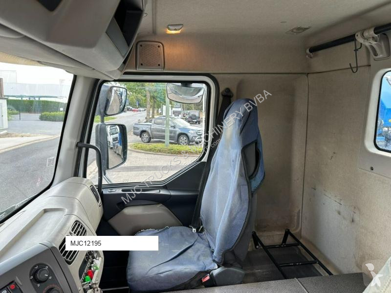 Camion Renault EN 180 T¨P - 18m