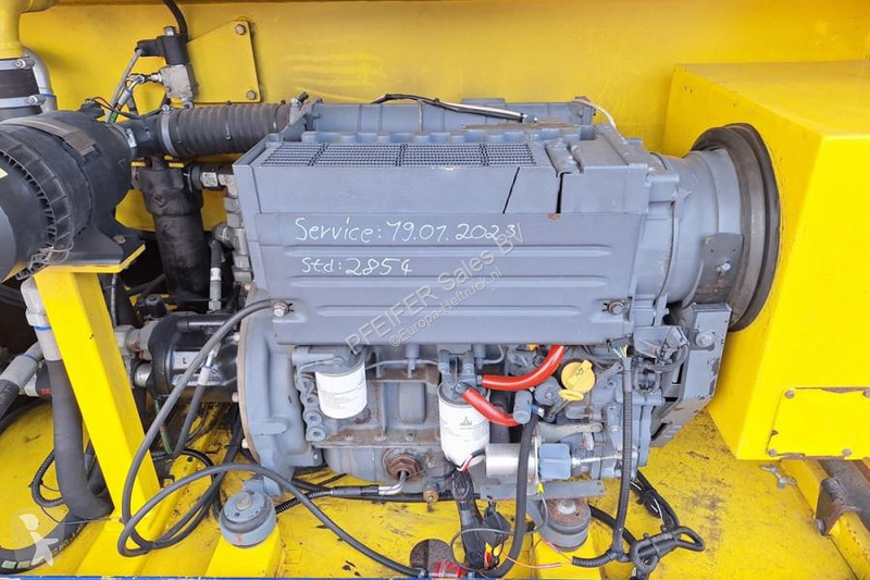 Gondola JLG Diesel, 4x4 Drive, 26m Working...