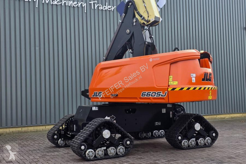 منصة تلسكوبية JLG Quad Tracks Also Available...