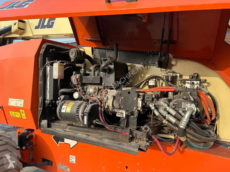 منصة تلسكوبية JLG H800 HYBRID